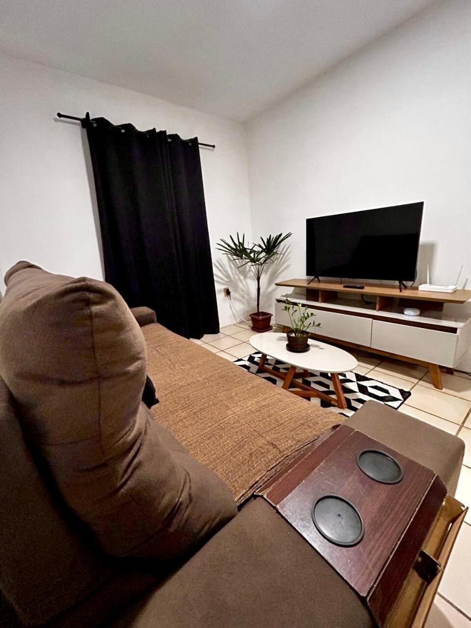 Apartamento 200m Da Praia Em Apartamento