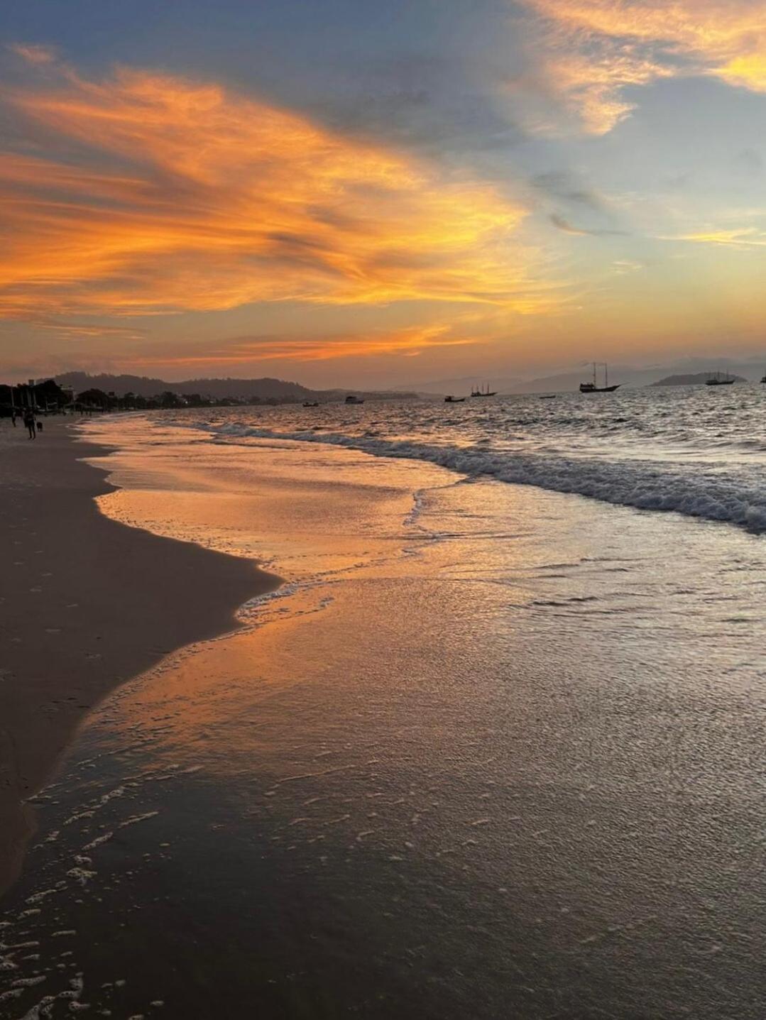 Apartamento 200m Da Praia Em Apartamento Florianopolis